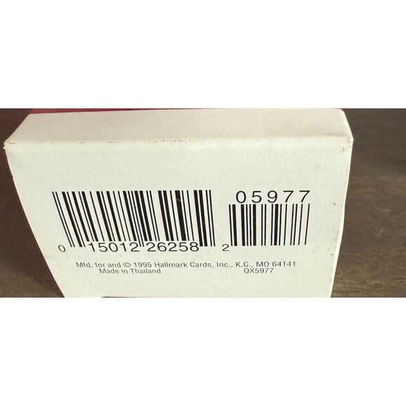 1995 Hallmark Keepsake Ornament Air Express Flying Squirrel QX5977 w/ Box - Picture 2 of 3